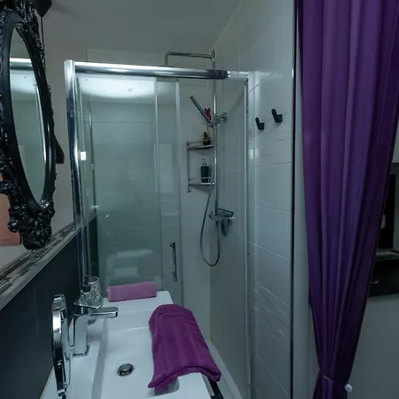 Glamour Naturiste Apartman *