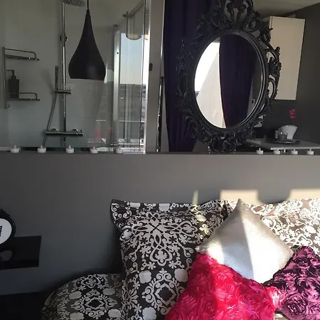 Glamour Naturiste Apartman *